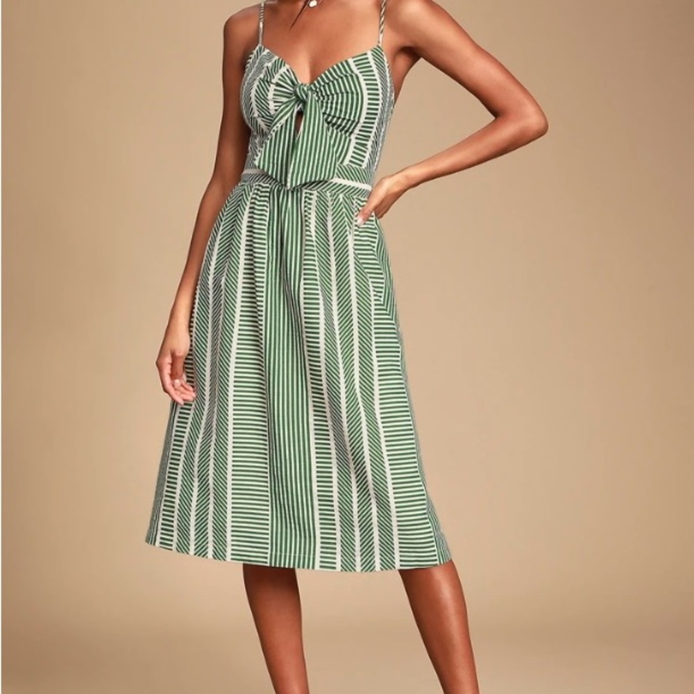 Lush Tie Front Midi Dress with Pockets